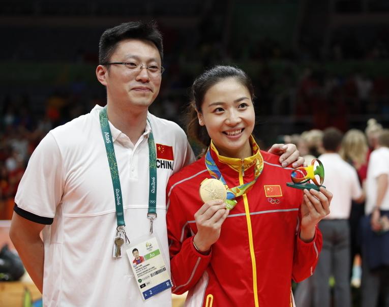 更是一位女, 会决赛
